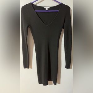 long sleeve form fitted black dress